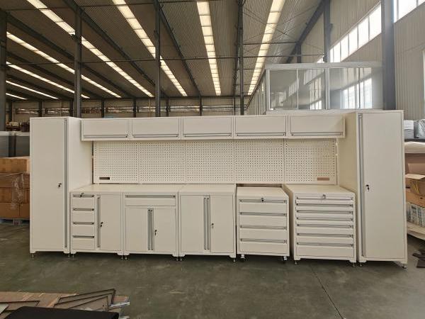 Nova modularna omara orodij inovira industrijske rešitve za shranjevanje in vodi novo obdobje učinkovitega dela