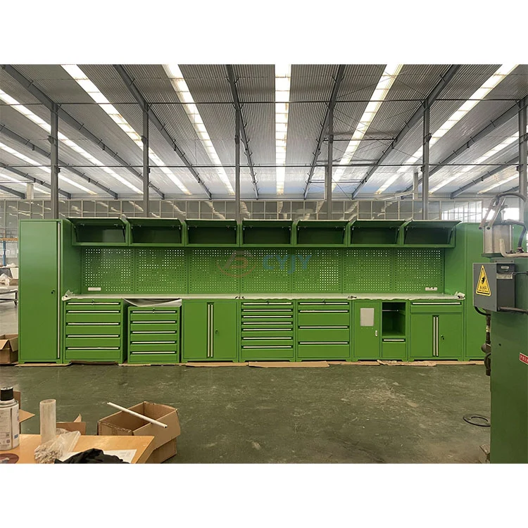 Večnamenske garažne omare po meri